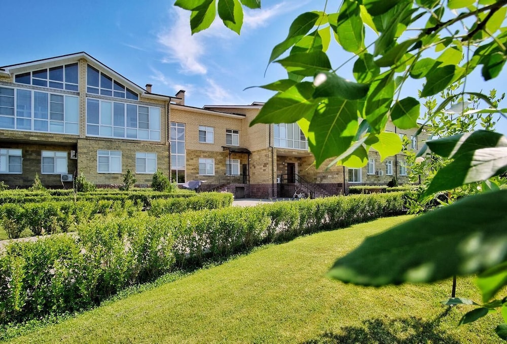 AZIMUT Hotel Volga Astrakhan — hotel in Astrakhan