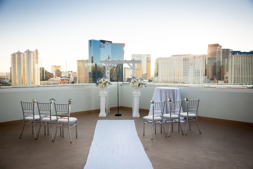 The Platinum Hotel - photo 51