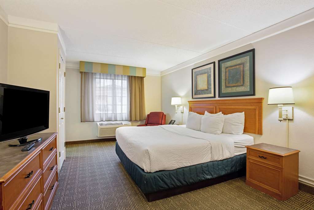 La Quinta Inn Lexington Horse Park - photo 27