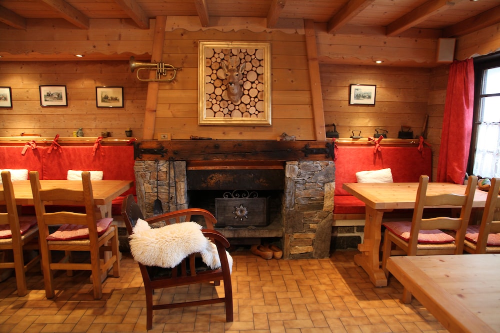 Hotel Cro Bidou — Saint Paul En Chablais