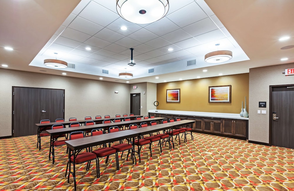 Hampton Inn & Suites Houston Atascocita - photo 79