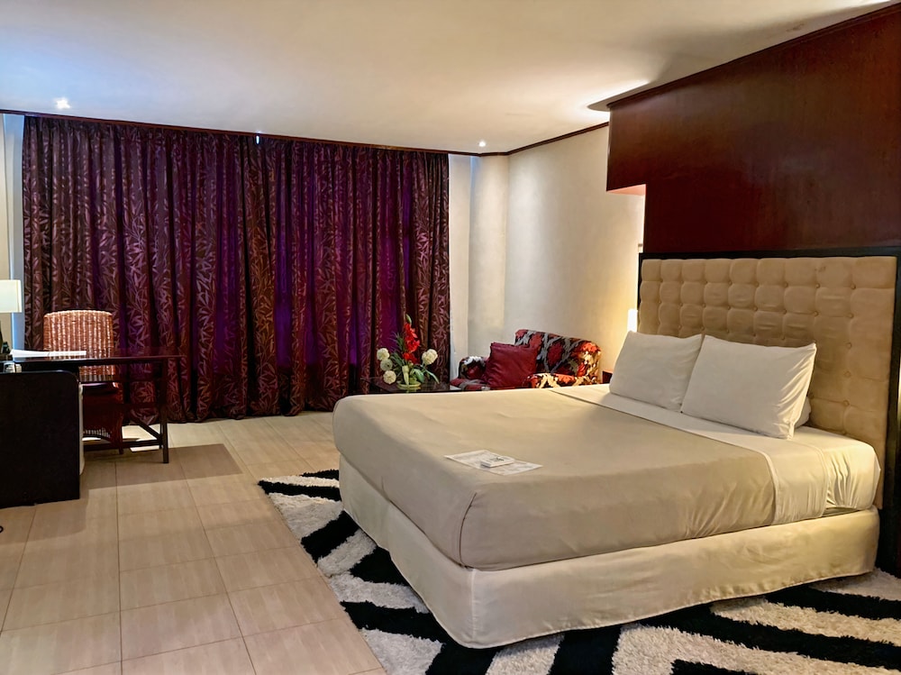 Cebu Dulcinea Hotel in Lapu-Lapu City, Philippines