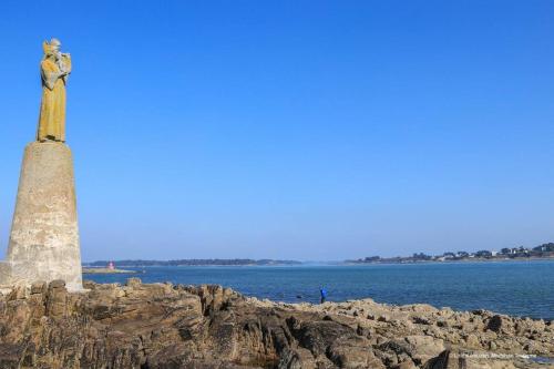Ty Kerigan Maison 3 proche de la plage Locmariaquer — 4-Star Luxury Hotel in Locmariaquer, France