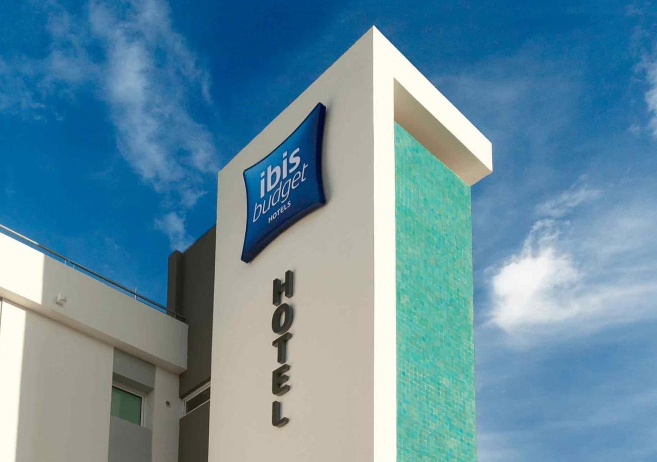 Ibis Budget Lille Englos — 4-Star Luxury Hotel in Lille, France