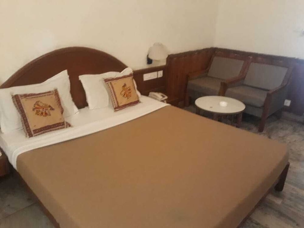 Sunrise Palace — Abu — photo 4