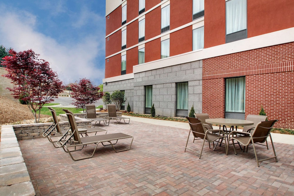 Hampton Inn & Suites Greenville Airport SC - photo 65