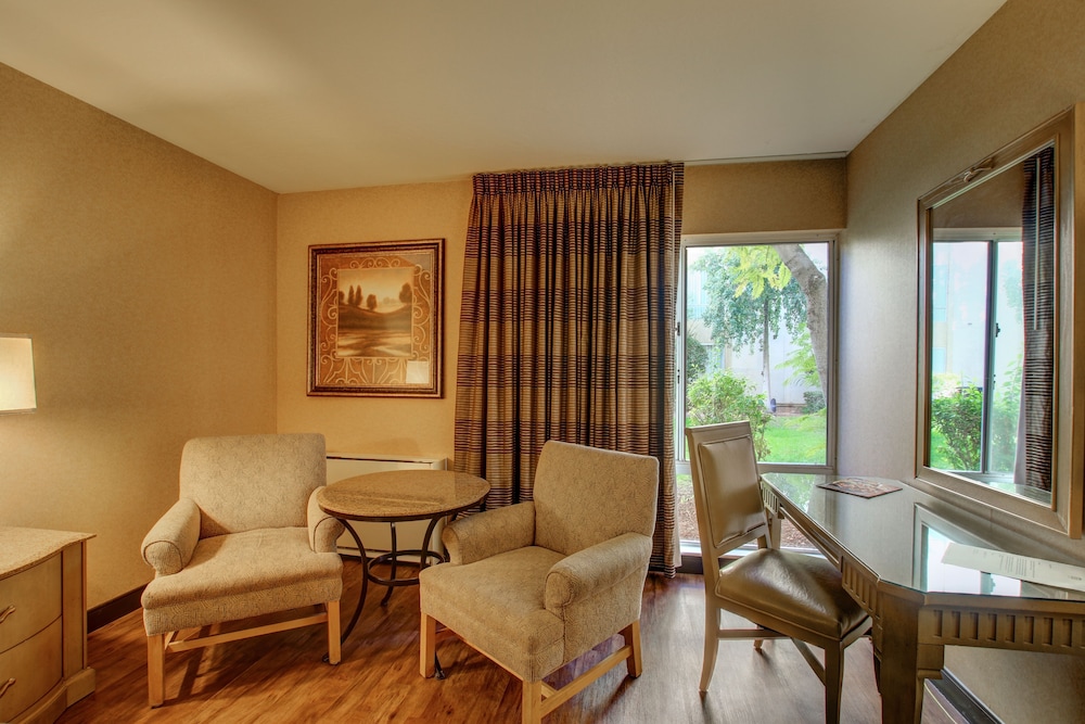 Golden Nugget Laughlin - photo 7