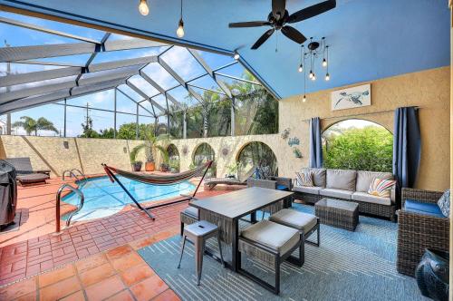 Heated Pool Sleeps 10 Relaxing Lanai Near Beaches Pet Friendly — 4-Star Luxury Hotel in Bonita Springs, United States