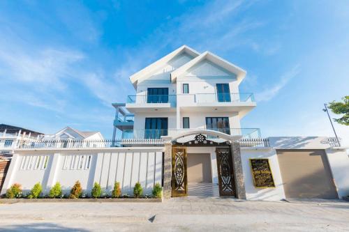 Lam Hồng Villa Venuestay — 4-Star Luxury Hotel in Vung Tau, Vietnam