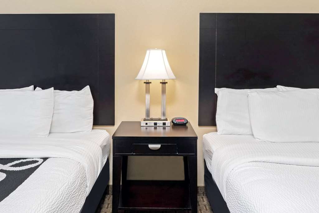 La Quinta Inn & Suites by Wyndham Morgan City - photo 23