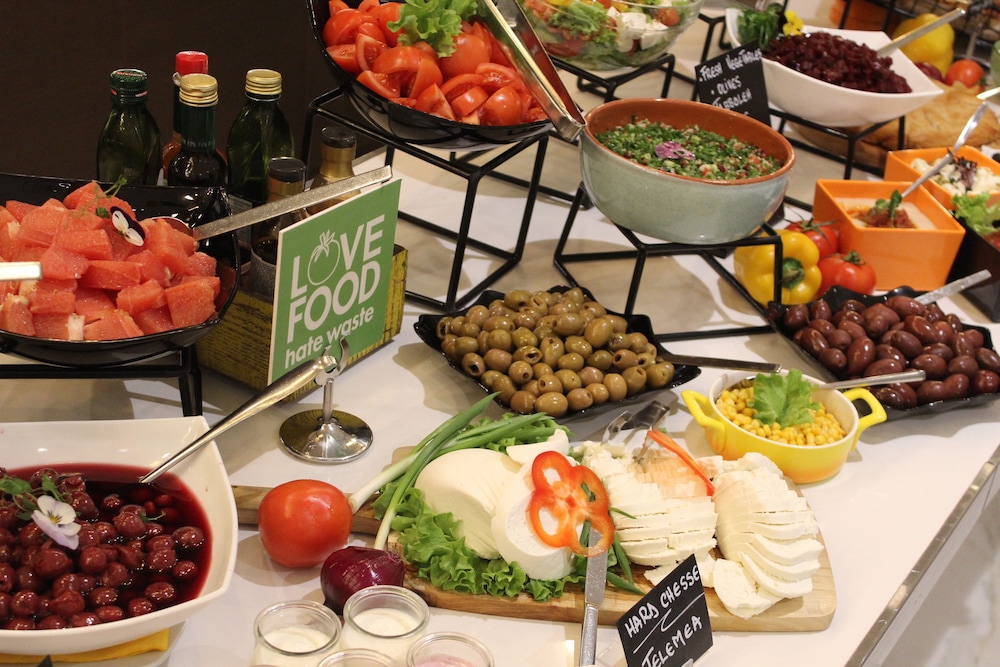 מזון ומשקאות