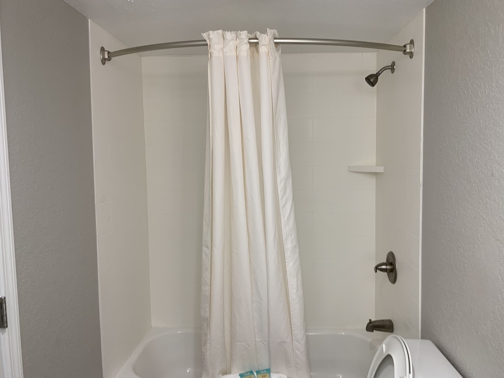 Boardwalk Inn and Suites - photo 30