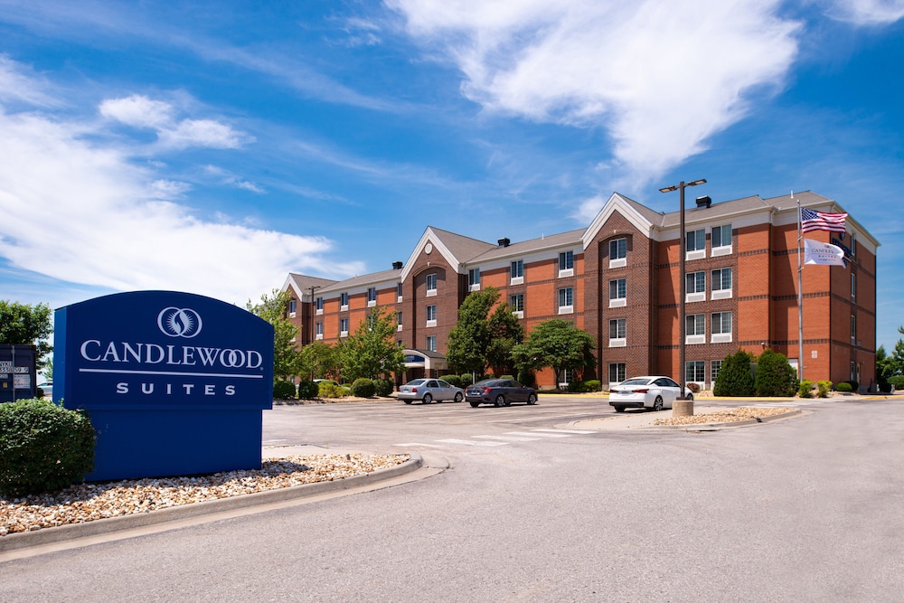 Candlewood Suites Olathe by IHG - photo 33