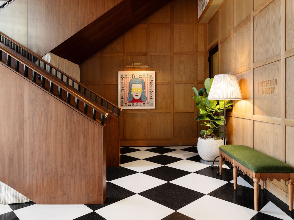 Palihouse Hyde Park Village - photo 4