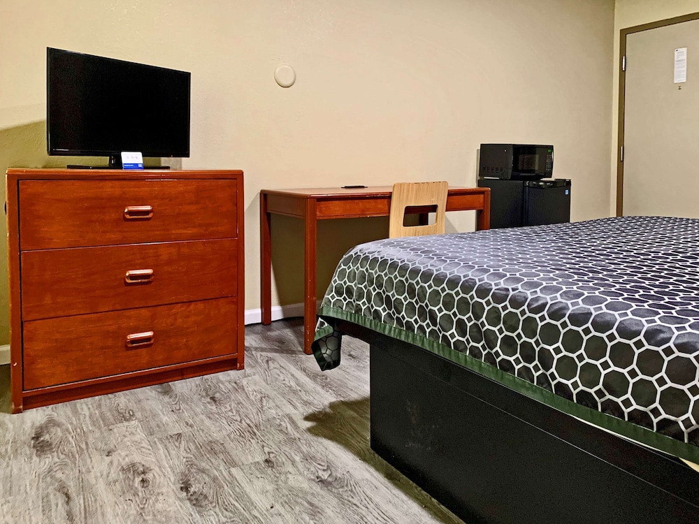 Rodeway Inn Sacramento University Area - photo 6