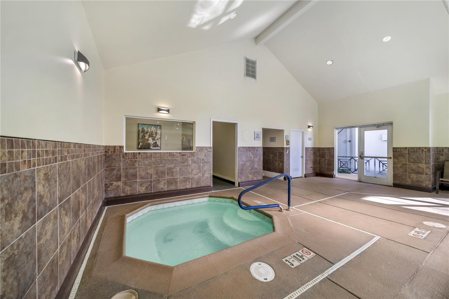 Best Western Plus Northwoods Inn - photo 7