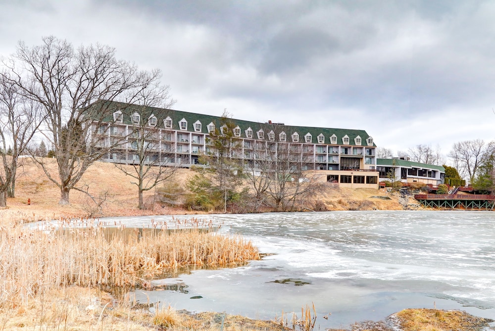 Chateau Resort & Conference Center - photo 38