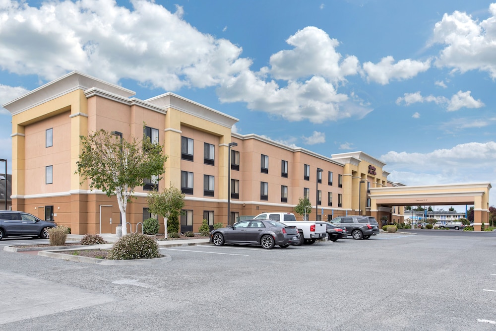 Hampton Inn & Suites Arcata - photo 54