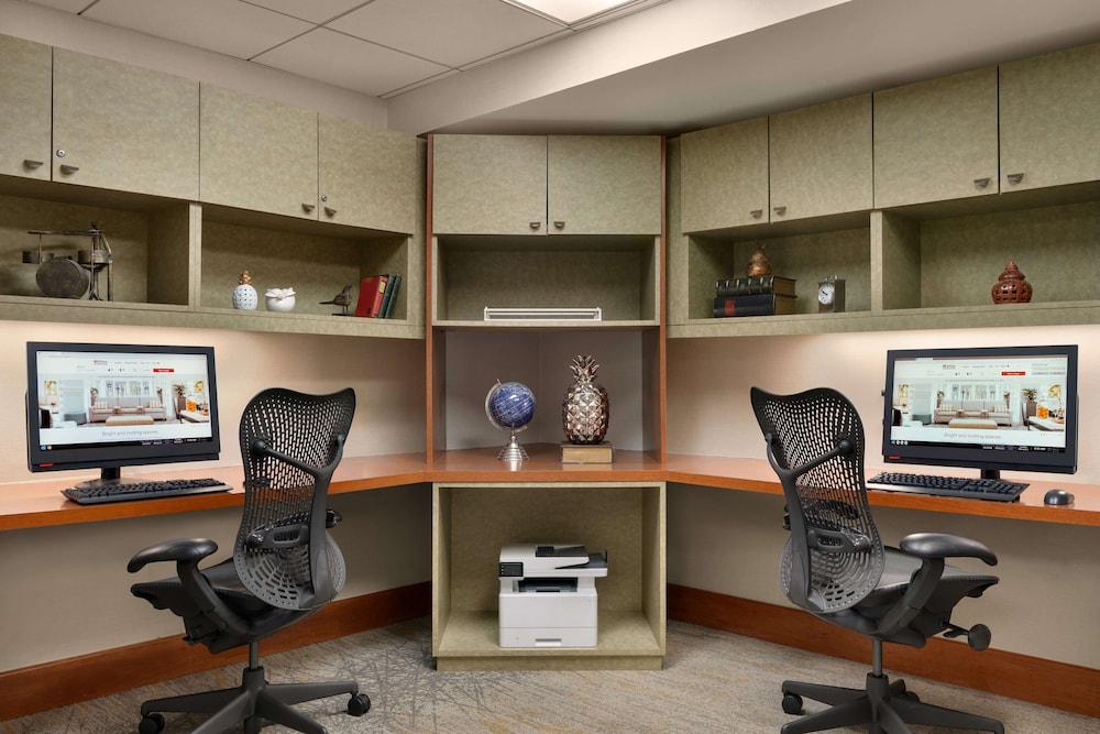 Hilton Garden Inn Tysons Corner - photo 28