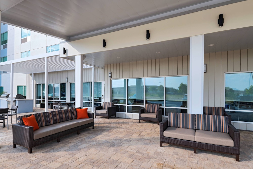 TownePlace Suites by Marriott San Antonio Northwest at The RIM - photo 35