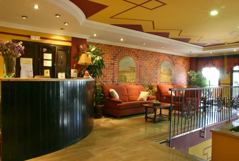 Hotel Las Rosas - carbon neutral hotel in Priego De Cordoba