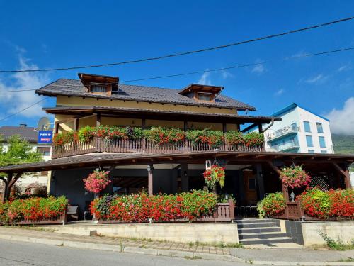Apartments and Rooms Jerkovic — 4-Star Luxury Hotel in Korenica, Croatia