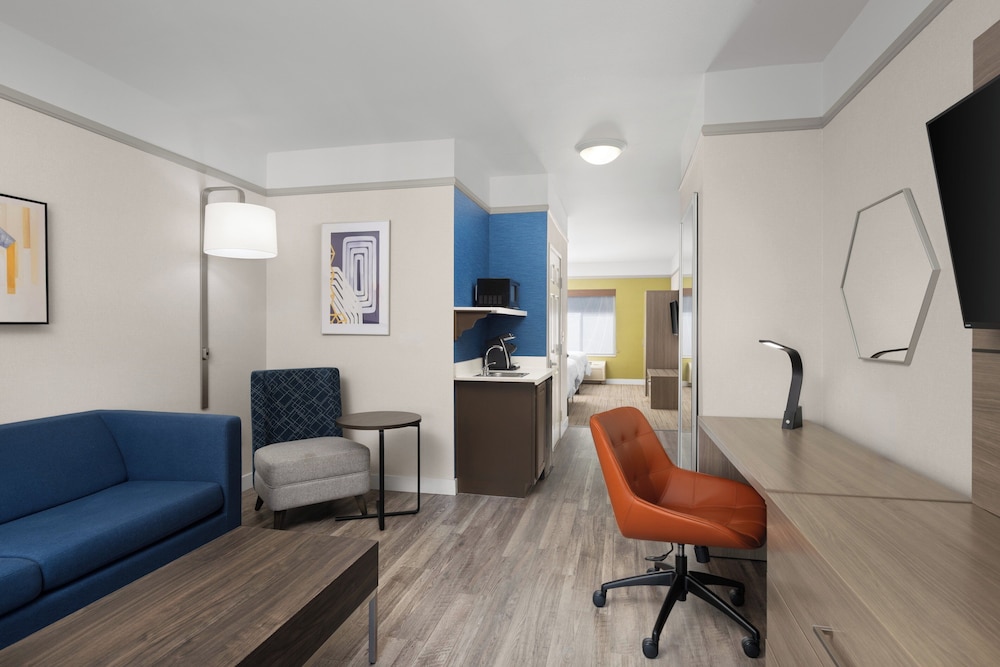 Holiday Inn Express Hotel & Suites San Dimas by IHG - photo 22