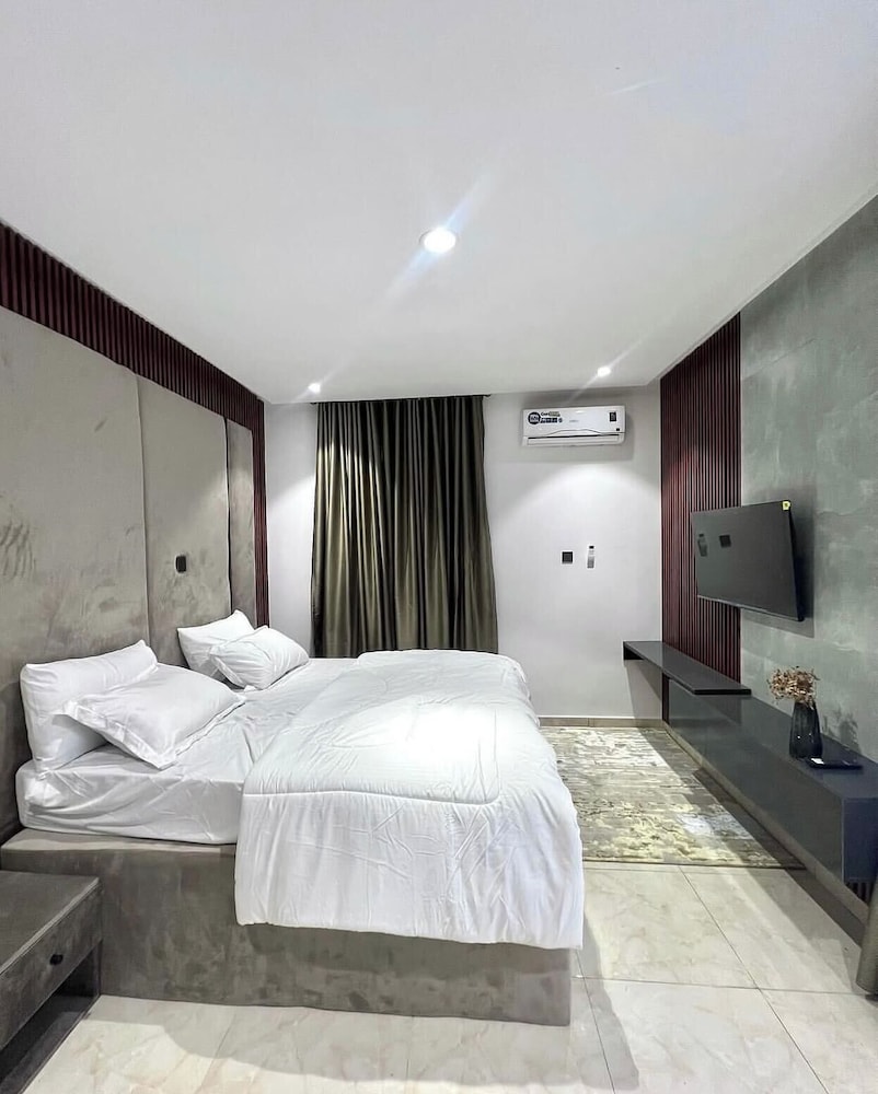 Nice Royal Hotel - carbon neutral hotel in Abuja