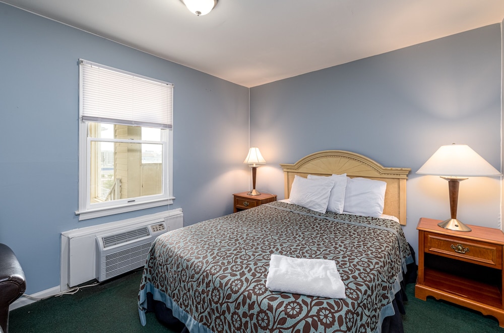 Hotel Charlee Villas by the Beach - photo 20