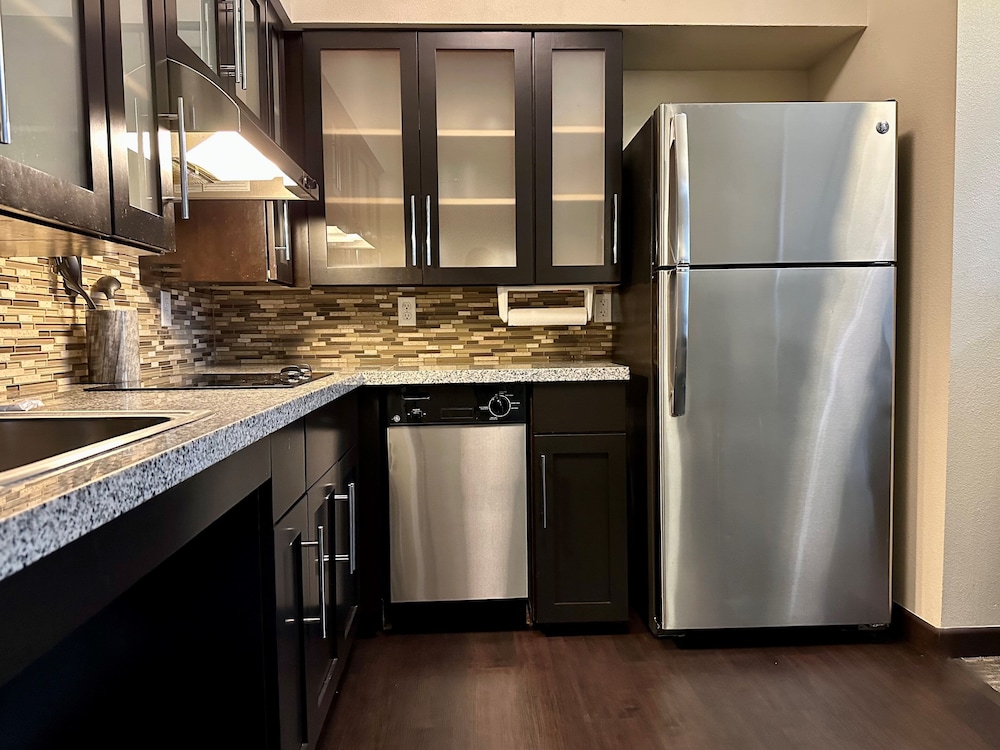 Staybridge Suites Carlsbad by IHG - photo 6