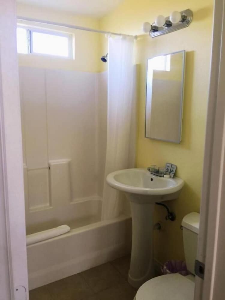 Europa Inn & Suites - photo 31