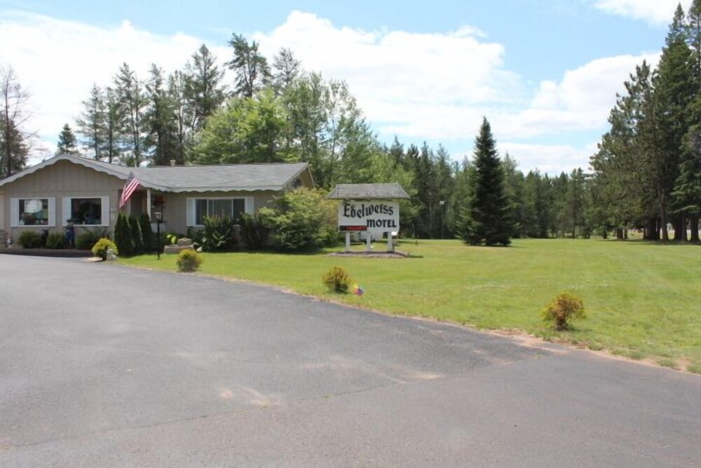 Edelweiss Motel - photo 52