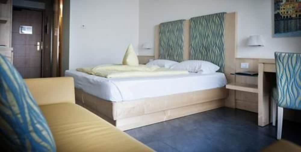 Beach Hotel Du Lac — Malcesine — photo 5