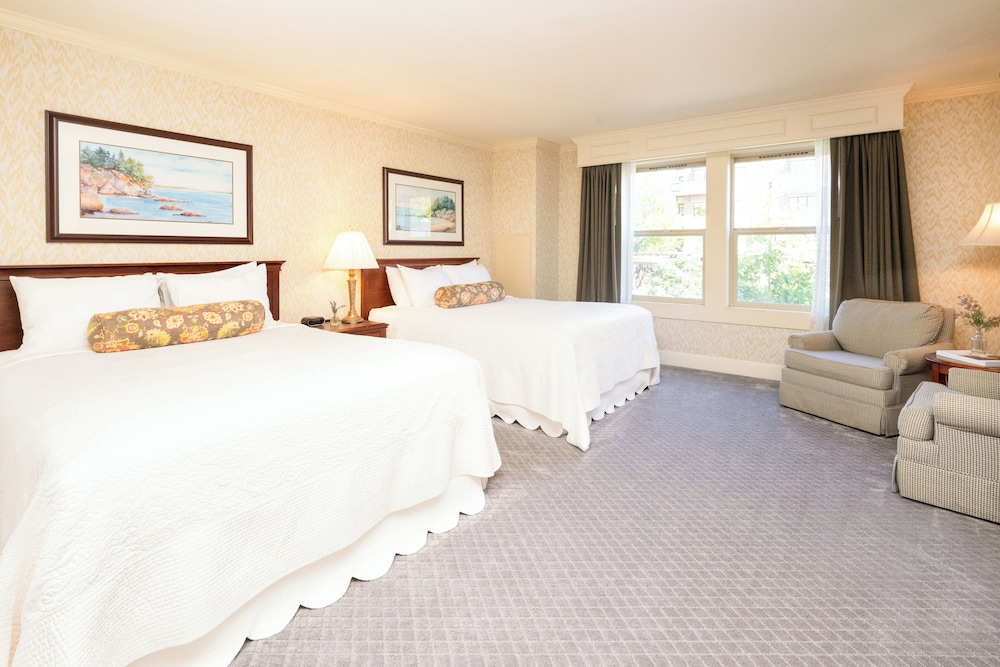 Fairhaven Village Inn - photo 33
