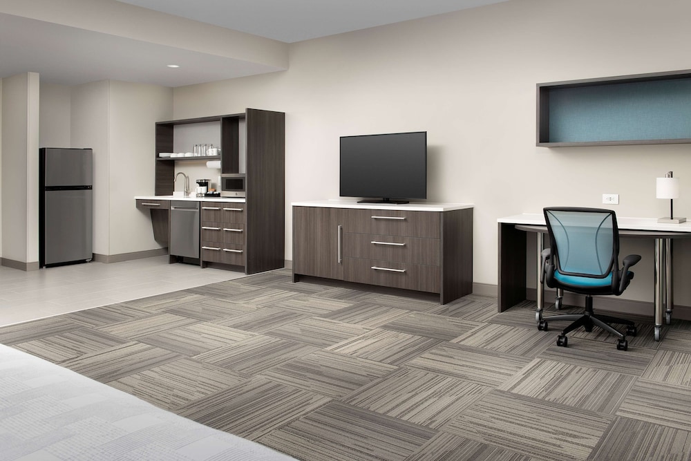 Home2 Suites by Hilton Denver Central Park - photo 21