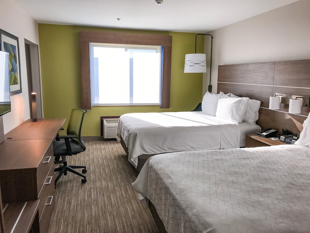Holiday Inn Express & Suites Lubbock West by IHG - photo 6