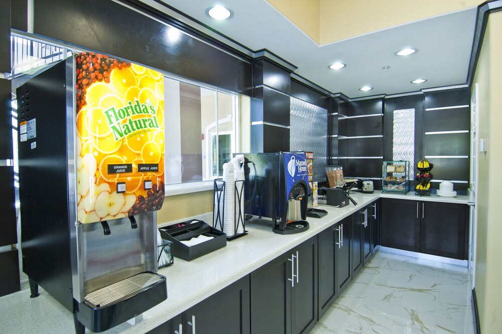 Executive Inn and Suites Tyler - photo 9