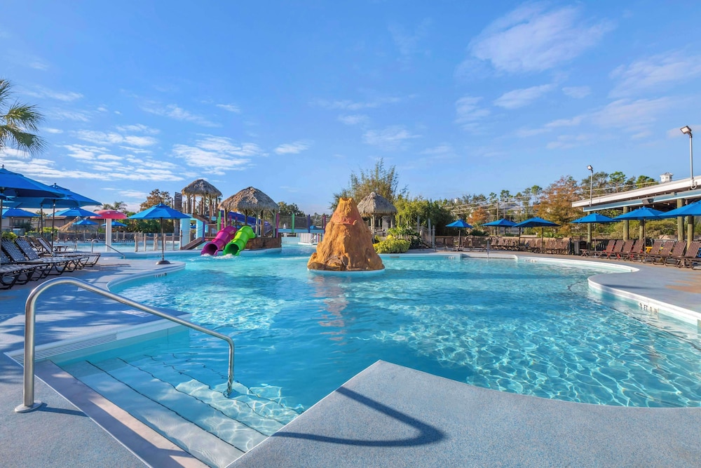 Hilton Vacation Club Aqua Sol Orlando West - photo 2