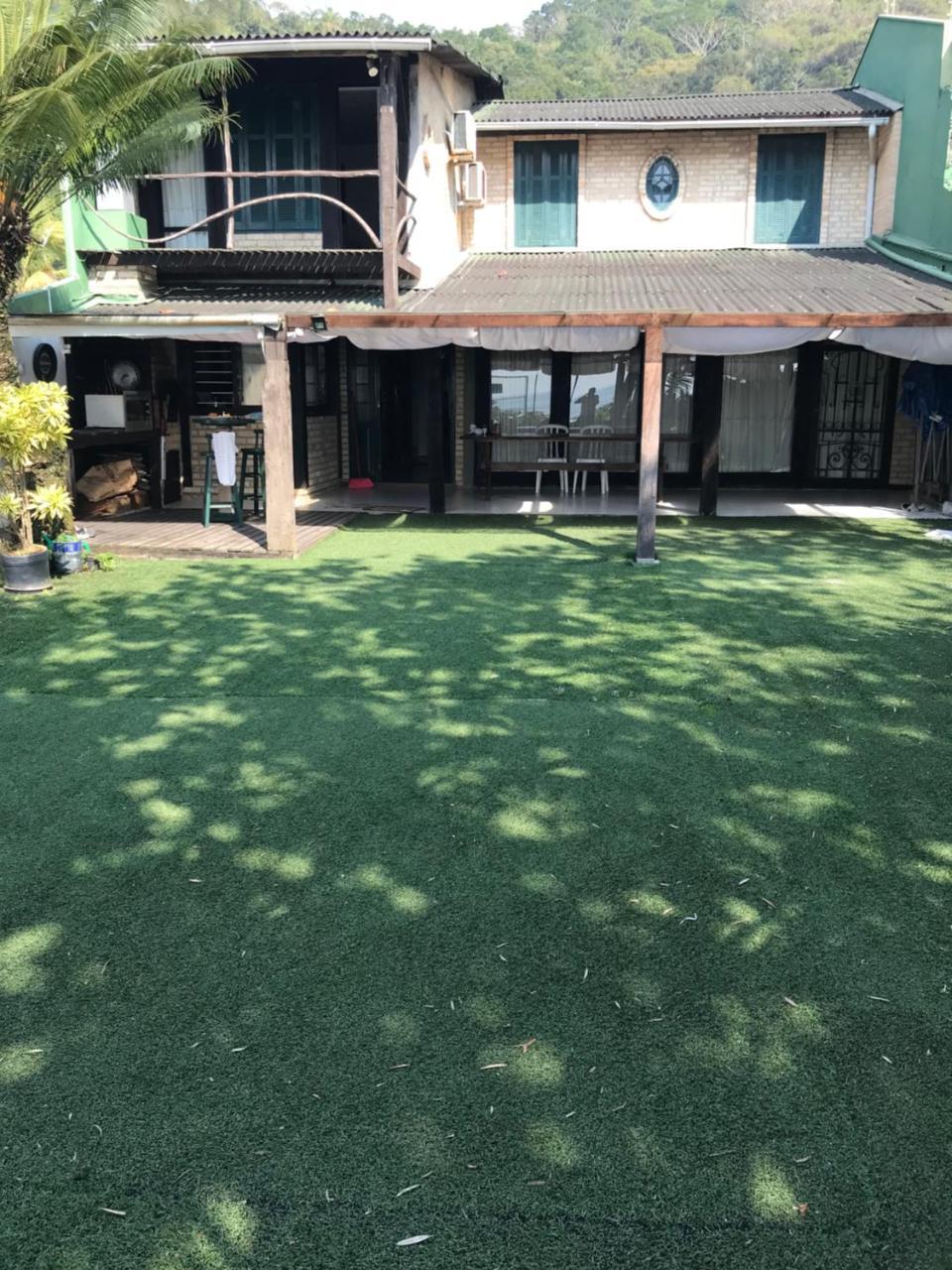 Linda Casa frente mar pé na areia Itapema SC Ar Wi fi Smart Tv