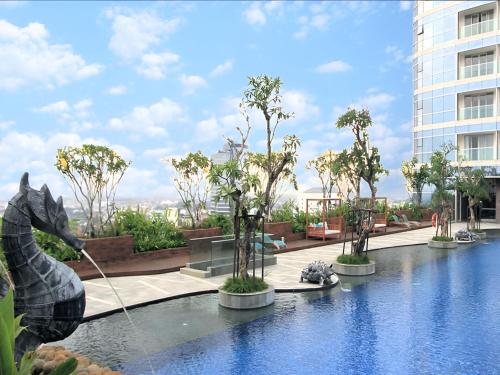 Luxurious 1 Icon 3BR Apartment in Tunjungan Plaza 6 Surabaya City Centre by Le Ciel Hospitality — 4-Star Luxury Hotel in Surabaya, Indonesia