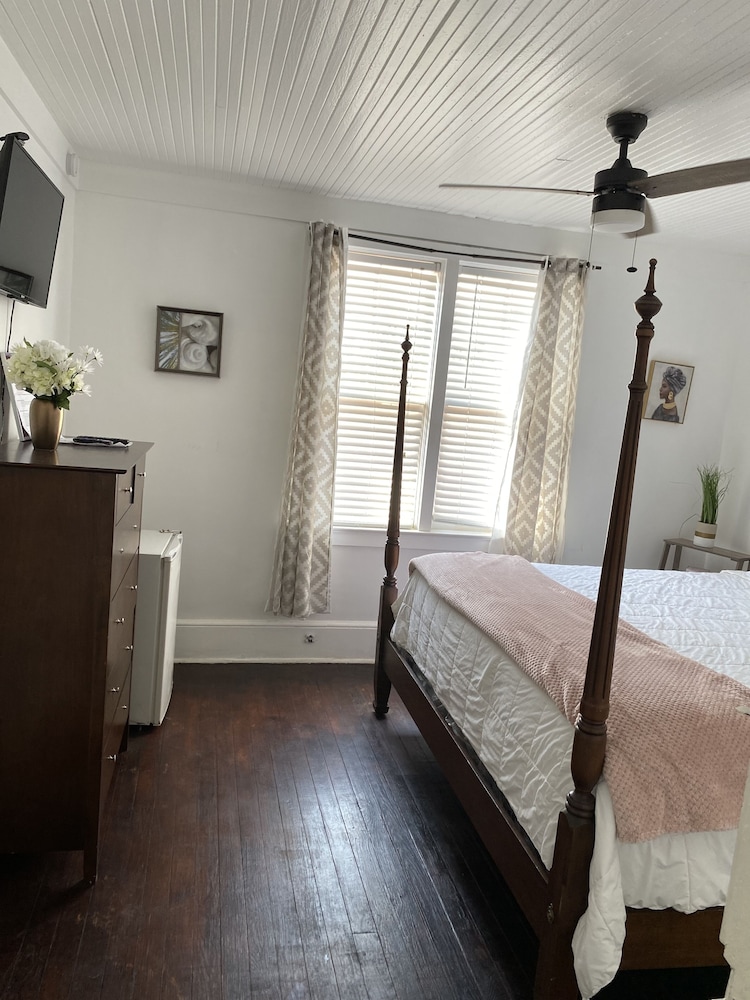 Bella's Boutique Hotel - photo 38