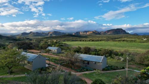 Thabile Lodge — 4-Star Luxury Hotel in Oudtshoorn, South Africa