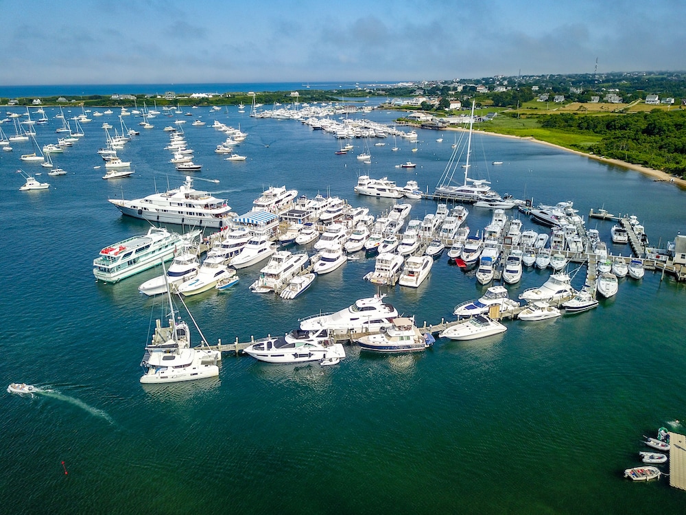 Champlin's Marina & Resort - photo 21