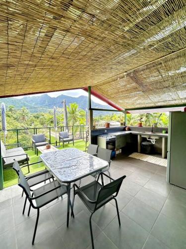 MOOZ LODGE the local discovery — 4-Star Luxury Hotel in Afareaitu, French Polynesia