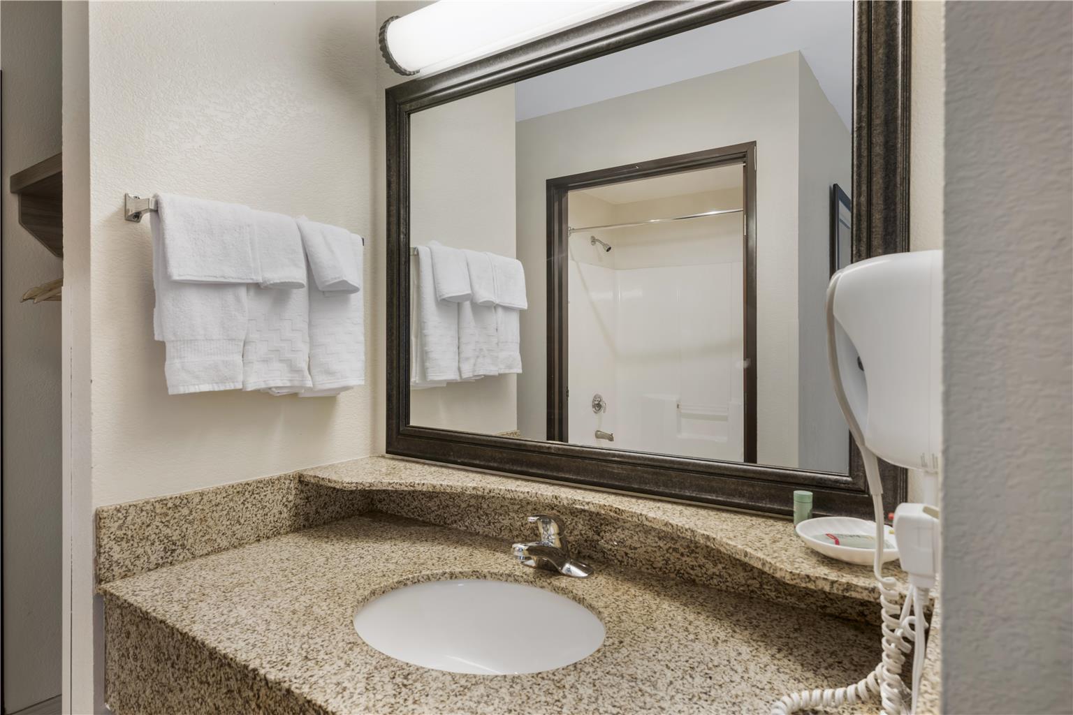 Best Western Columbus Airport - photo 47