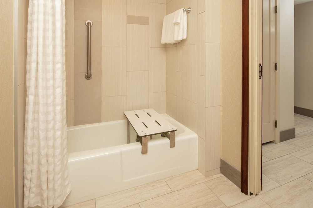 Hilton Bellevue - photo 31