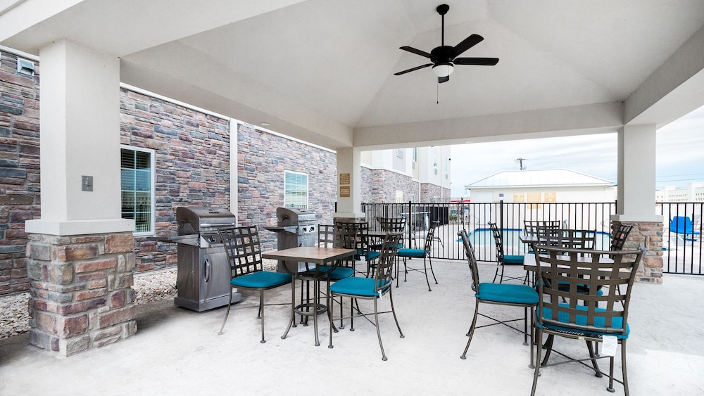 Candlewood Suites Waco by IHG - photo 42