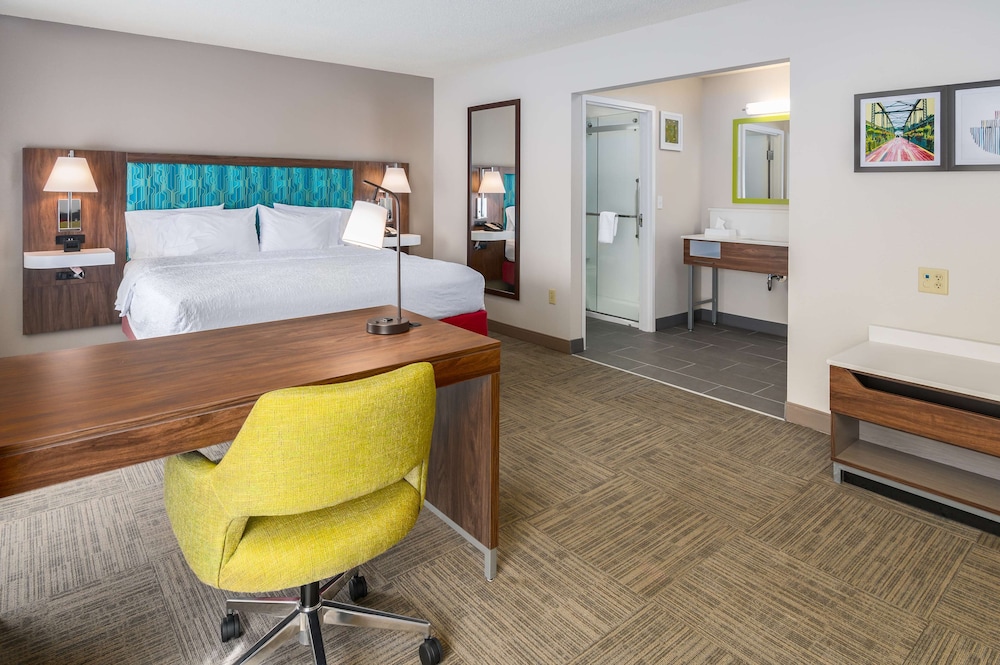 Hampton Inn & Suites Hartford Manchester - photo 14