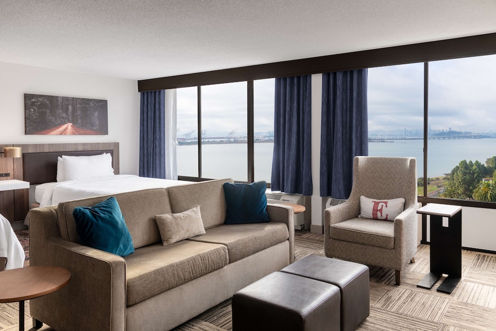 Hilton Garden Inn San Francisco Oakland Bay Bridge - photo 38