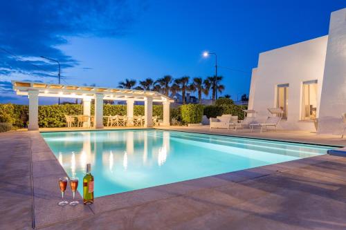Villa Orizzonte Dorato — 4-Star Luxury Hotel in Alliste, Italy